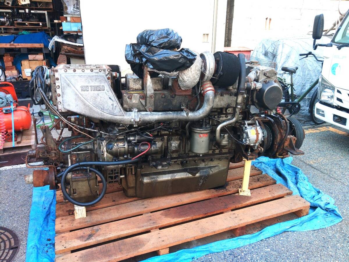 三菱　S6M3F-MTK 中古エンジン　定格320馬力 / 最大380馬力