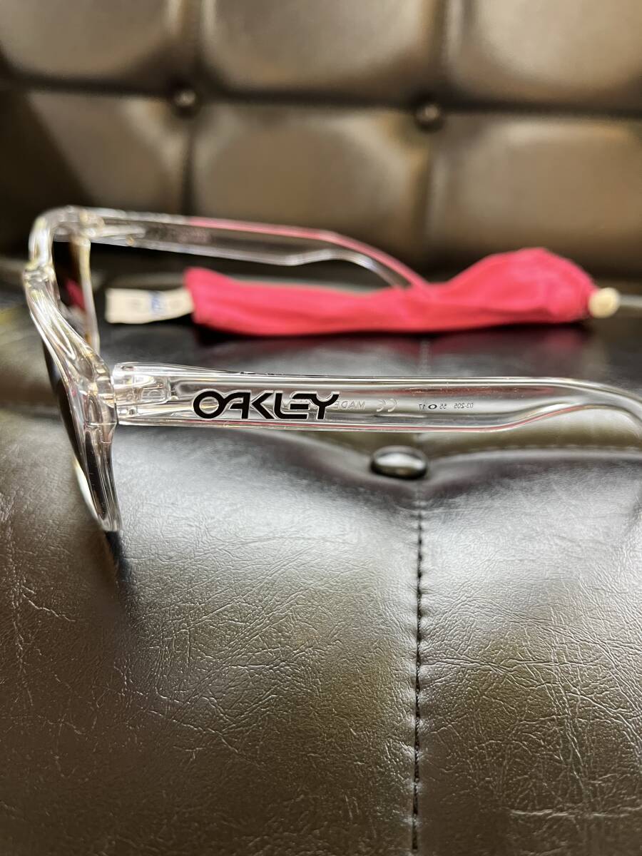 OAKLEY オークリー サングラス FROGSKINS フログスキン フレームカラー ポリッシュド クリア レンズカラー プリズム ブラウン　美品_画像2