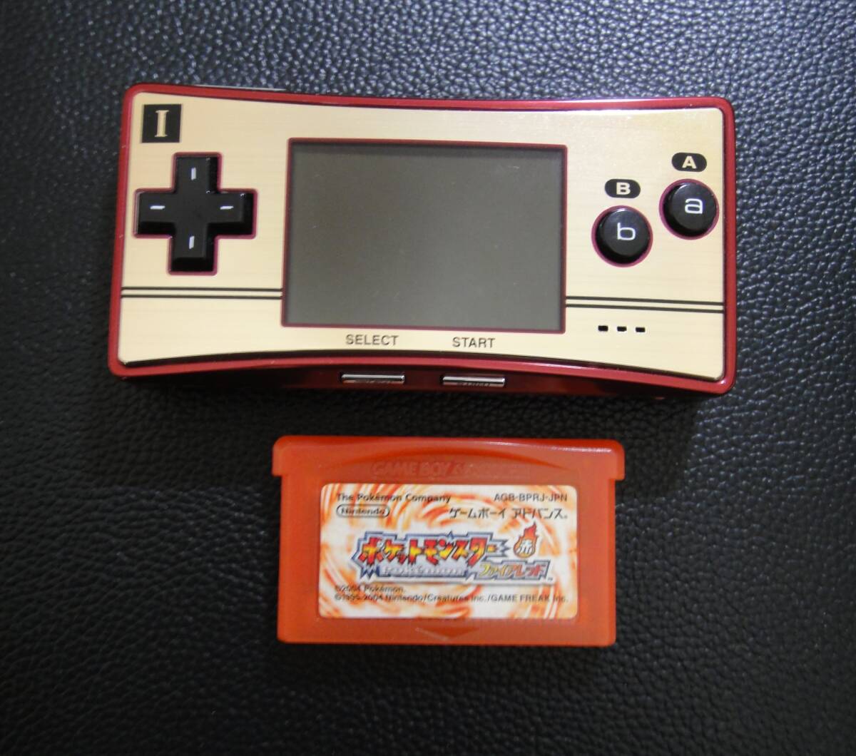 ゲームボーイミクロ ★ GAME BOY micro / Happy Mario 20th ＋ ポケットモンスター ファイアレット【 中古品 】_画像1