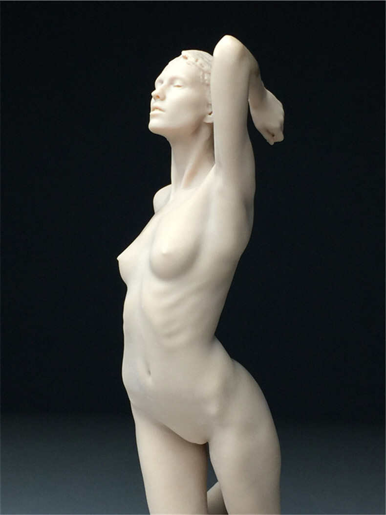 樹脂製　西洋彫り　女神　ヌード　デッサン人形　ポージング　女性　少女　フィギュア　美人　裸婦　仏像　置物　　重さ約102ｇ_画像6