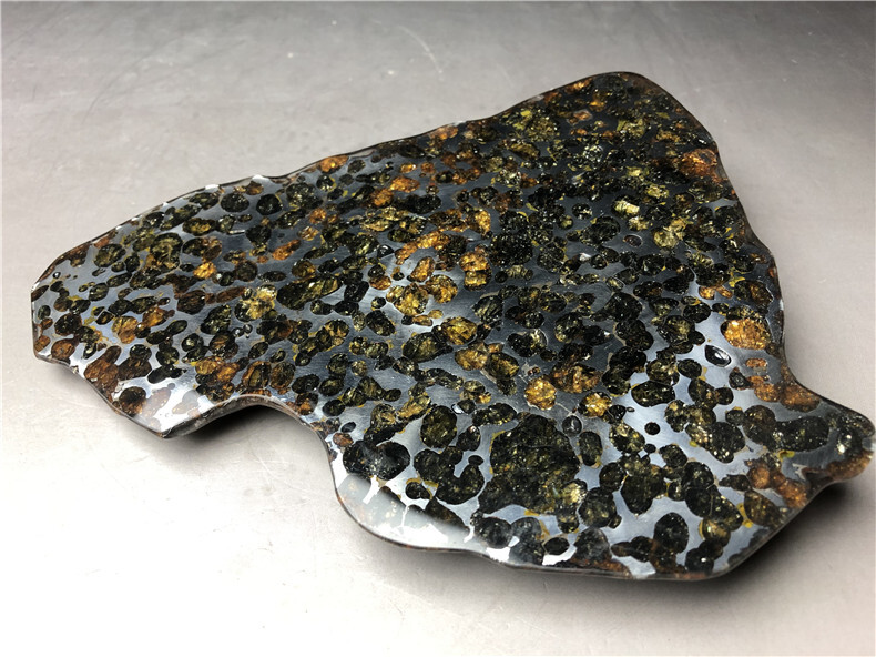 keniaSerichopala site meteorite se Rico meteorite stone iron meteorite high quality meteorite meteorite coating ending weight 598g establish attaching 