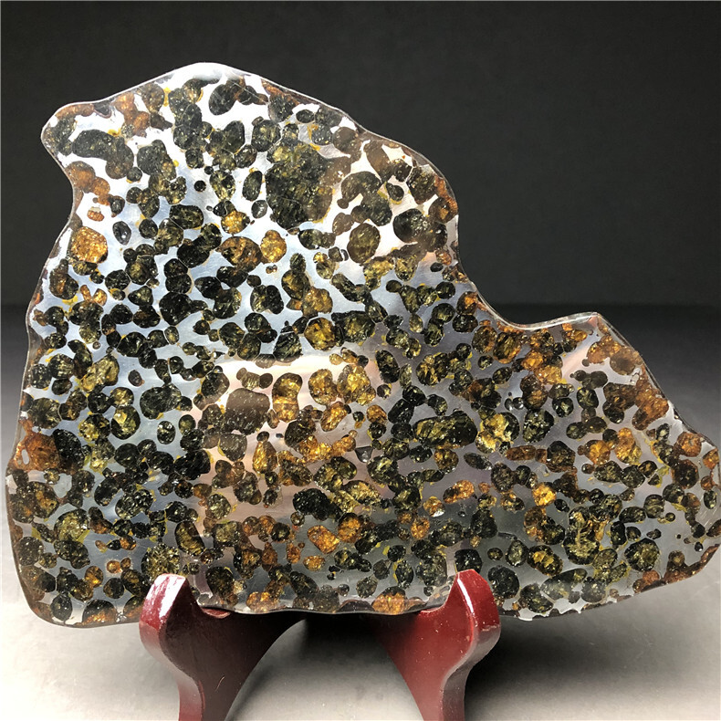 keniaSerichopala site meteorite se Rico meteorite stone iron meteorite high quality meteorite meteorite coating ending weight 598g establish attaching 