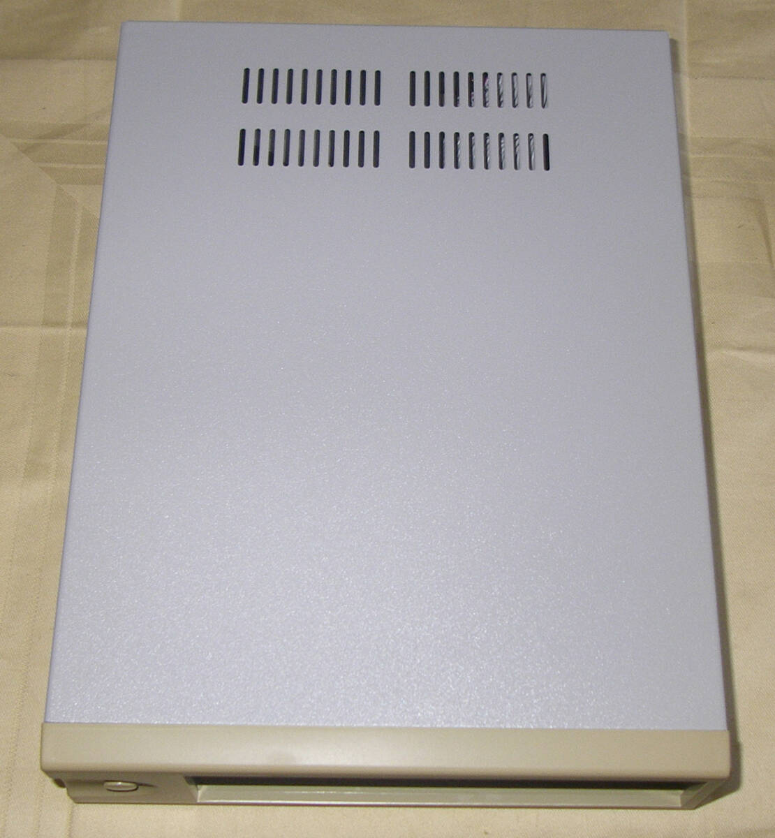 ★YAMAHA CRW8824SX CD/DVD DRIVE ケースのみ SCSI 50 PIN★OK!!★_画像2