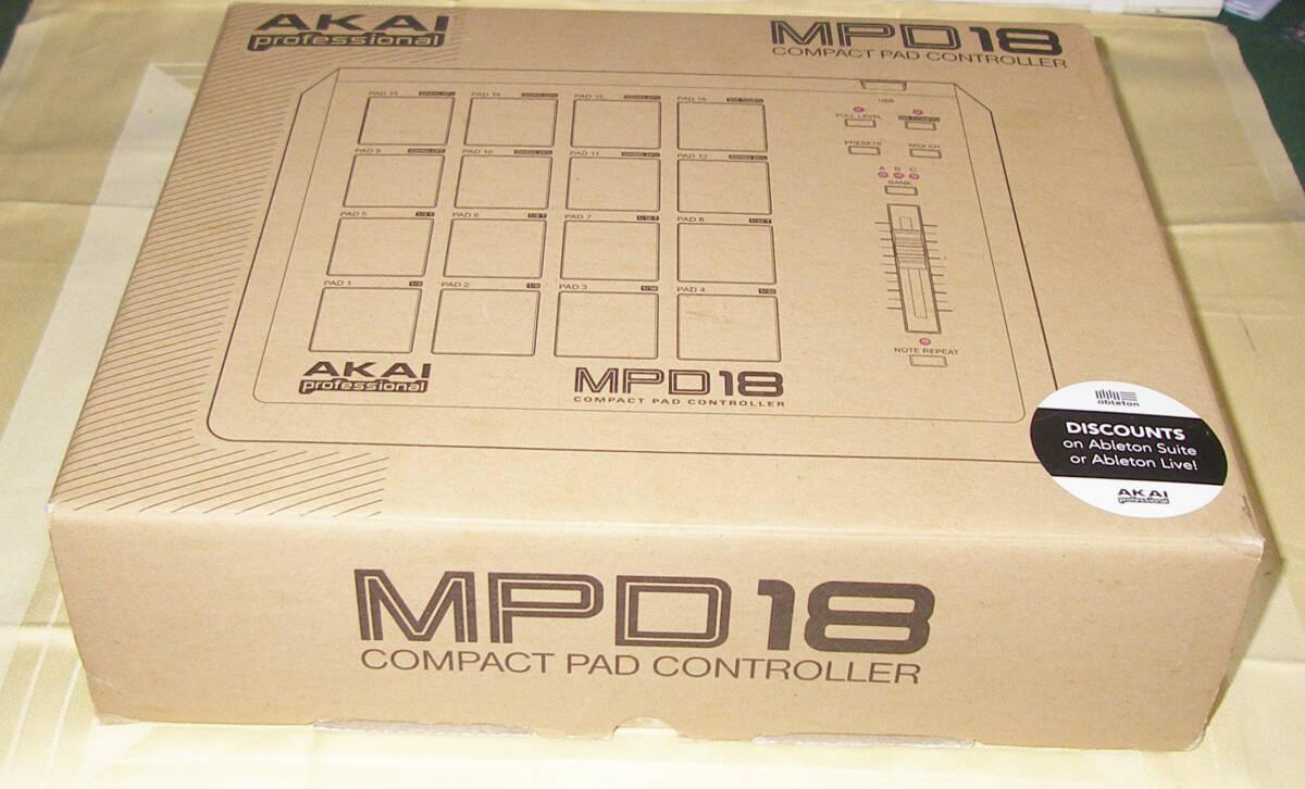 ★AKAI MPD18 USB COMPACT PAD CONTROLLER★OK!!★_画像2
