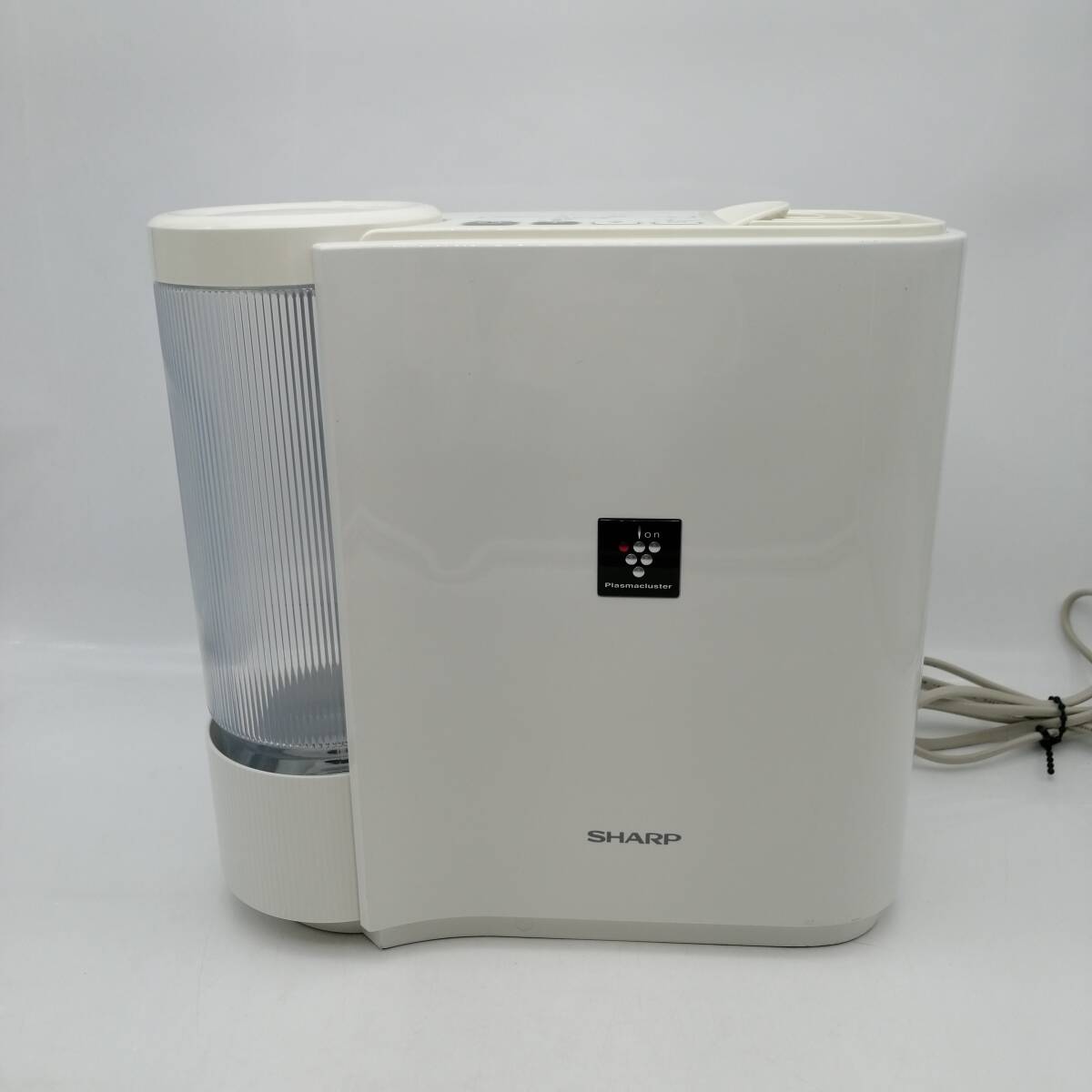 y2522 SHARP シャープ 気化式 加湿器 パーソナルタイプ プラズマクラスター7000 HV-J30-W ホワイト 2019年製 通電確認済み 中古品 現状品_画像1