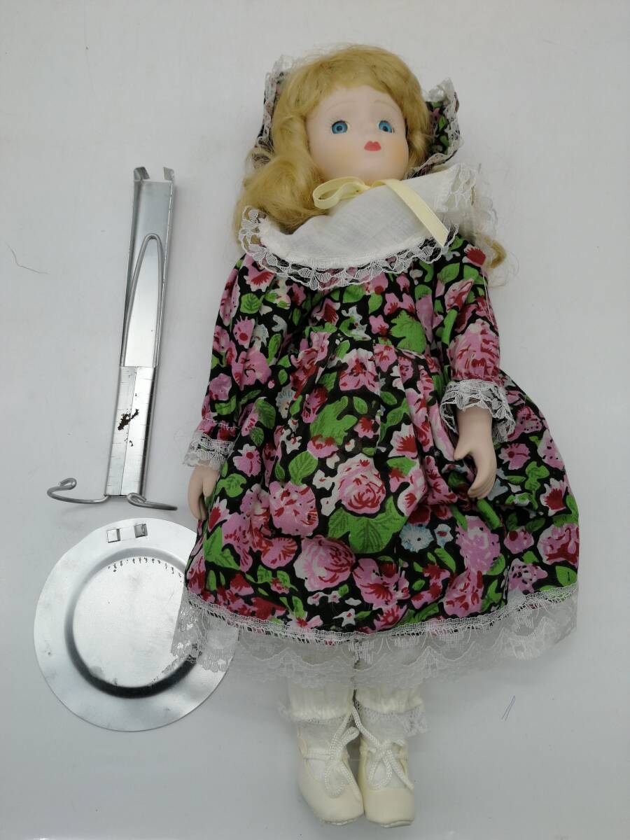 t2699 poupee de porcelaine フランス人形 ビスクドール まとめて 箱入り 当時物 現状品 中古品 アンティーク レトロ_画像2