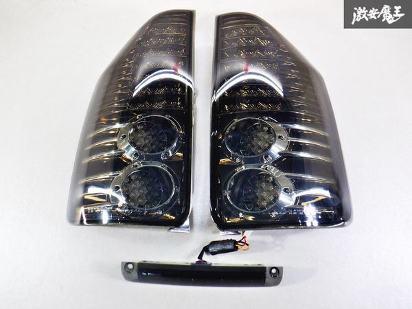 売り切り！！Valenti ヴァレンティ ZRR70 ZRR75 ノア ヴォクシー LED テールライト ランプ ハイマウント スモーク 3点 60-1307 棚R1_画像1