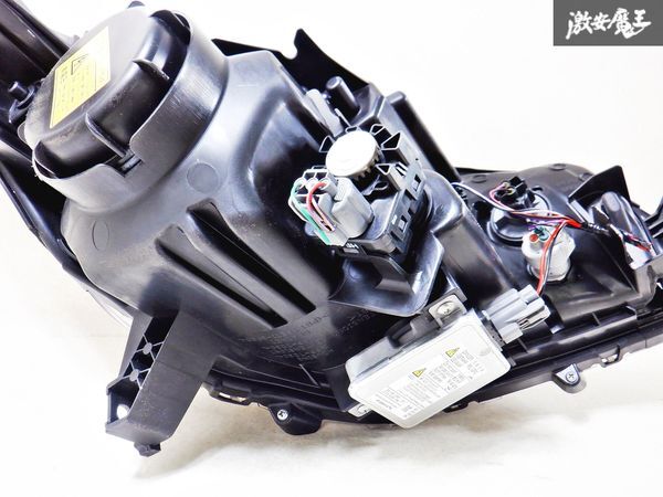 きれい！！日産純正 B21W デイズ HID キセノン ヘッドライト ヘッドランプ 左 助手席 STANLEY W1048 棚R6の画像7