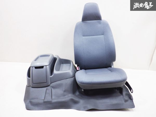  Toyota original TRH214W 200 Hiace Wagon DX 2007/2 front seat assistant seat left passenger's seat center console attaching 