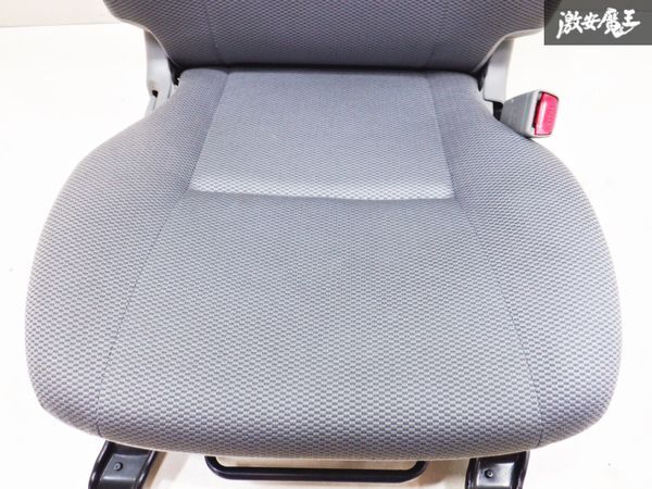  Toyota original TRH214W 200 Hiace Wagon DX 2007/2 front seat driver's seat right driver`s seat 