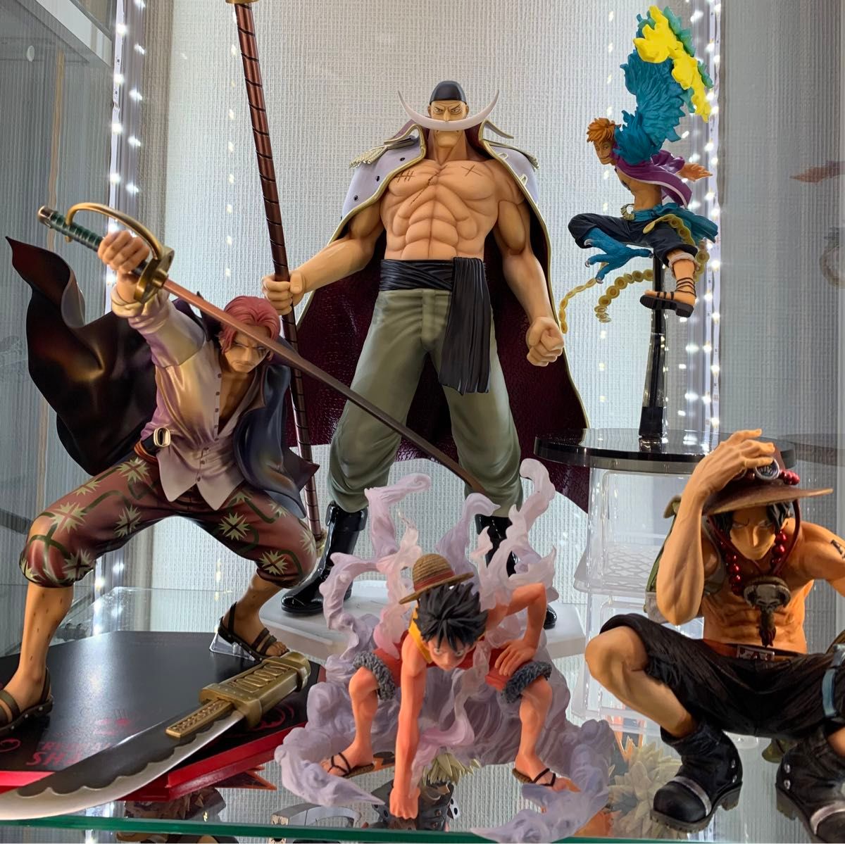 ワンピースone piece 頂上決戦　pop フィギュアーツzero シャンクス　白ひげ　ルフィ　ギア2 マルコ