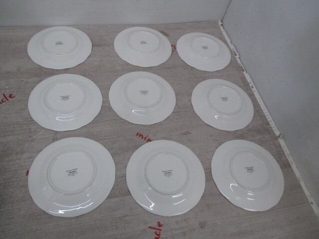 シンプル白色・yamaka 陶器製・ケーキ皿・取り分け皿9枚セット★店頭展示品★_画像9