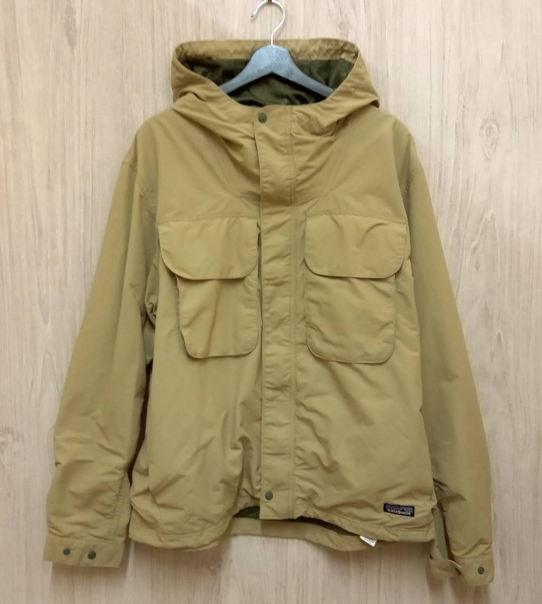 Patagonia/パタゴニア/マウンテンパーカー/IsthmusUtilityJacket/26505/ベージュ/Lサイズ