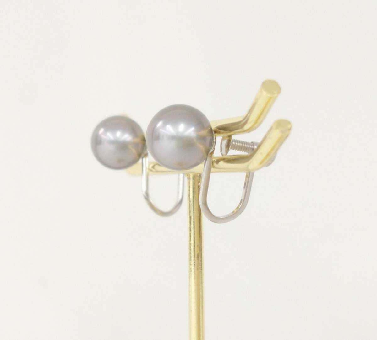 Pt900 earrings 2.3g platinum pearl gray formal ceremonial occasions black formal screw 7mm