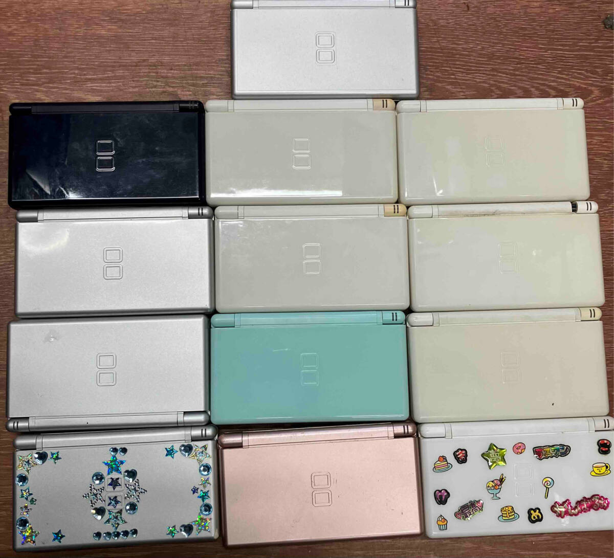 ジャンク ニンテンドー DS Lite×13台 本体のみ_画像1