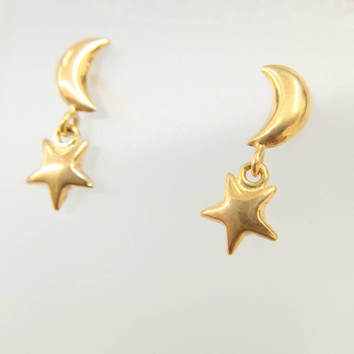 全ての ムーン スター 月 星 ピアス イエローゴールド 18金 K18 スウィング 店舗受取可 1.2g バックピン付き スタッドピアス その他