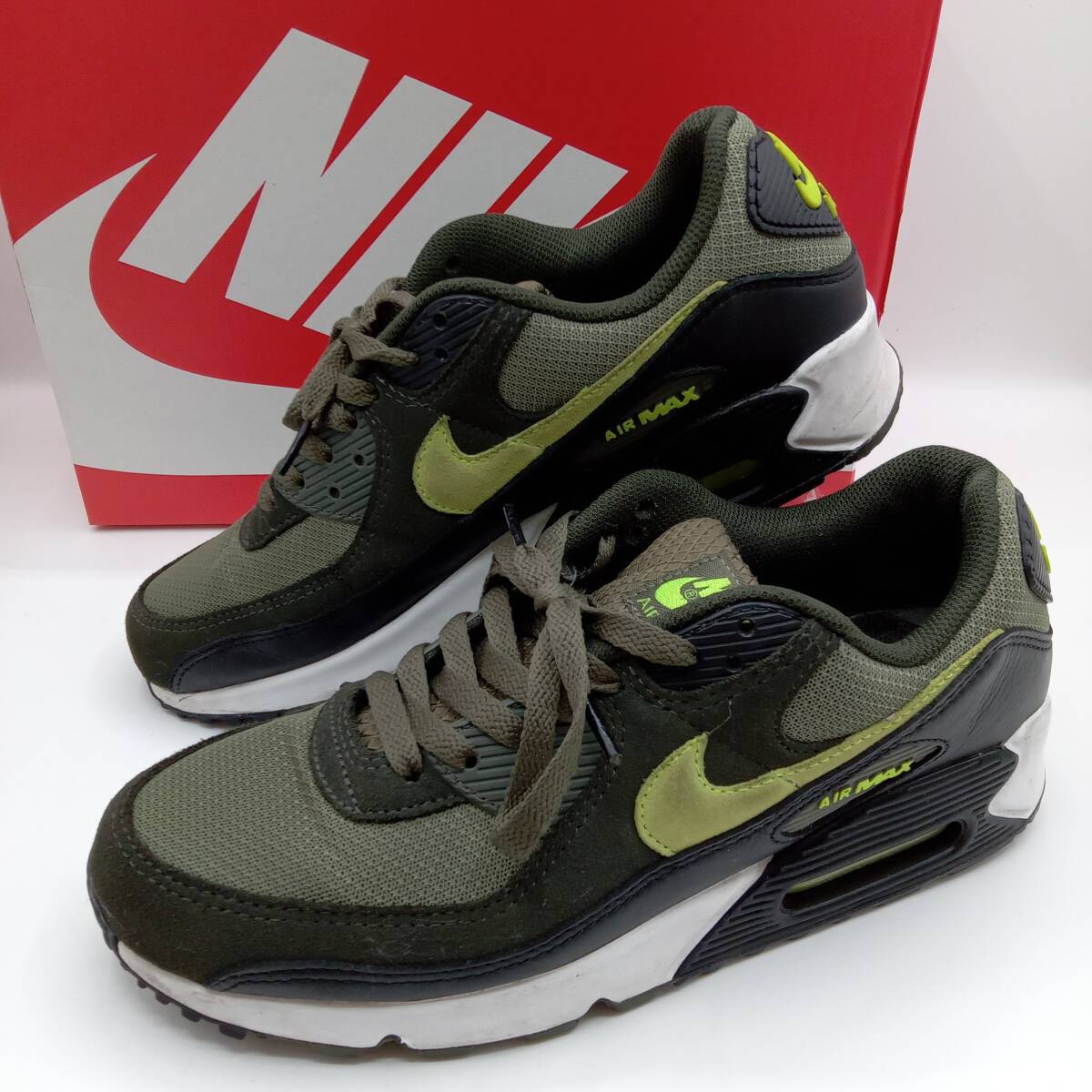 NIKE スニーカー グリーン ナイキ AIR MAX 90 Medium Olive 27.5cm DQ4071-200 Volt エアマックス ミディアムオリーブ US9.5_画像1