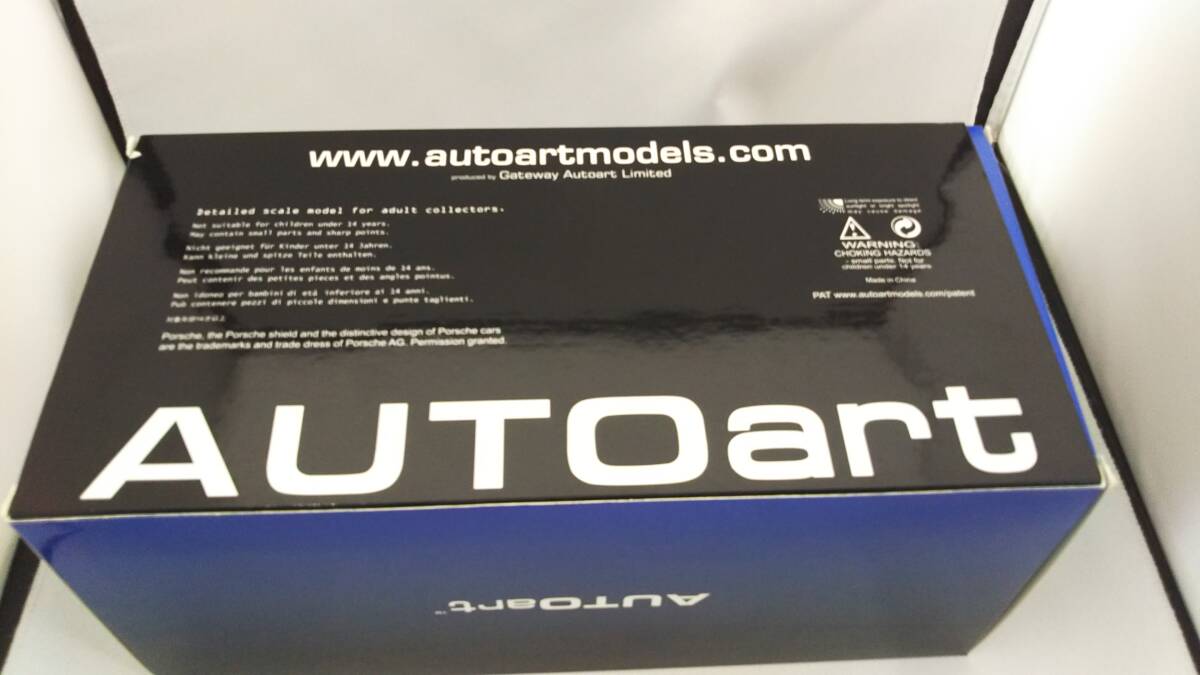 AUTOart 1/18 ポルシェ 911 (991.2) GT2 RS ヴァイザッハ・パッケージ ブルー/カーボンブラック オートアートの画像7