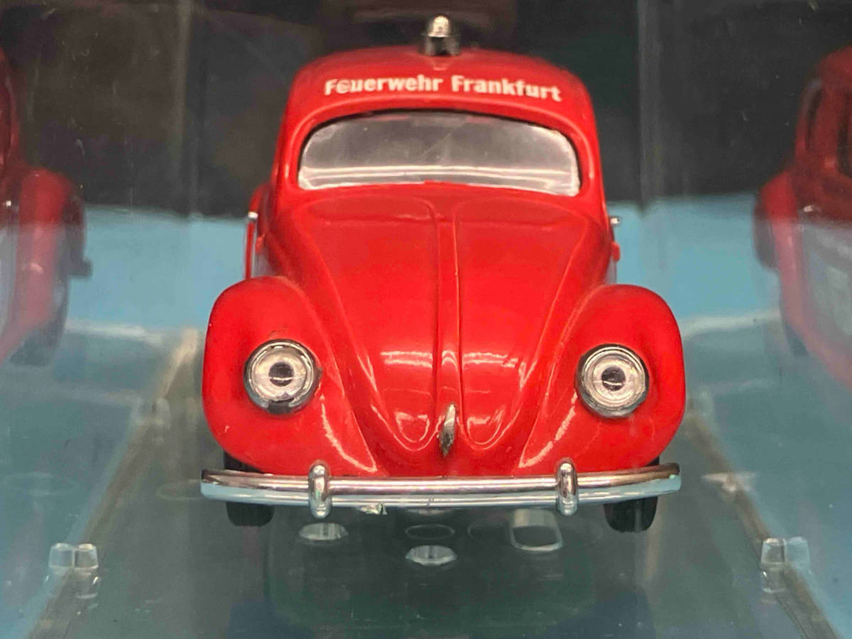 ジャンク ミニカー VITESSE 1/43 VW BEETLE SEDAN FEUERWEHR FRANKFURT 1949 FIREENGINE ビートル セダン フランクフルト消防署 消防車_画像5