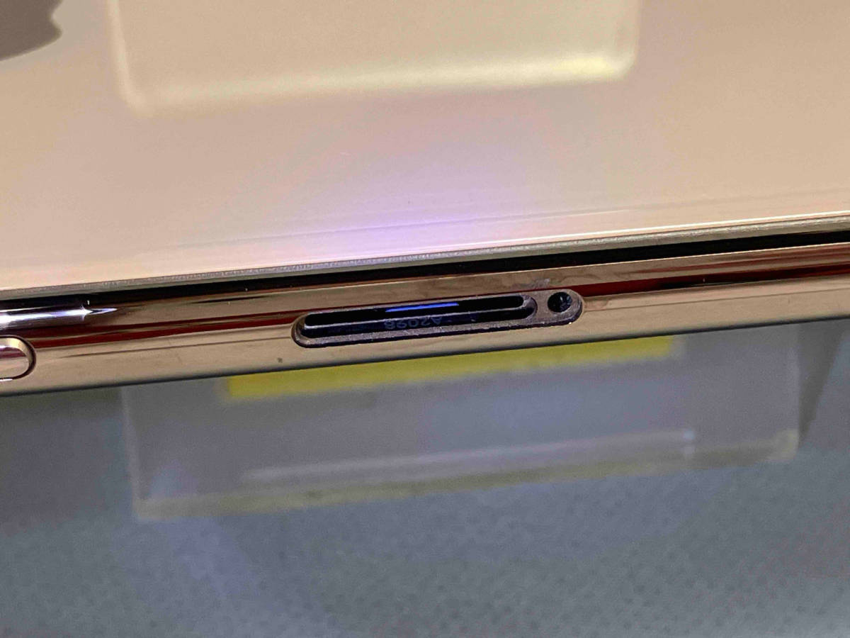 9891円 docomo 【SIMロックなし】MTE52J/A iPhone XS 512GB 9891円 docomo 【SIMロックなし】MTE52J/A iPhone XS 512GB
