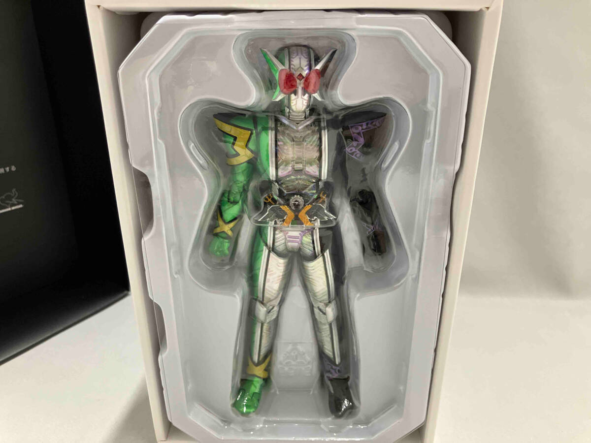 【現状品】S.H.Figuarts(真骨彫製法) 仮面ライダーW サイクロンジョーカーエクストリーム 魂ウェブ商店限定 (フィギュアーツ)_画像9