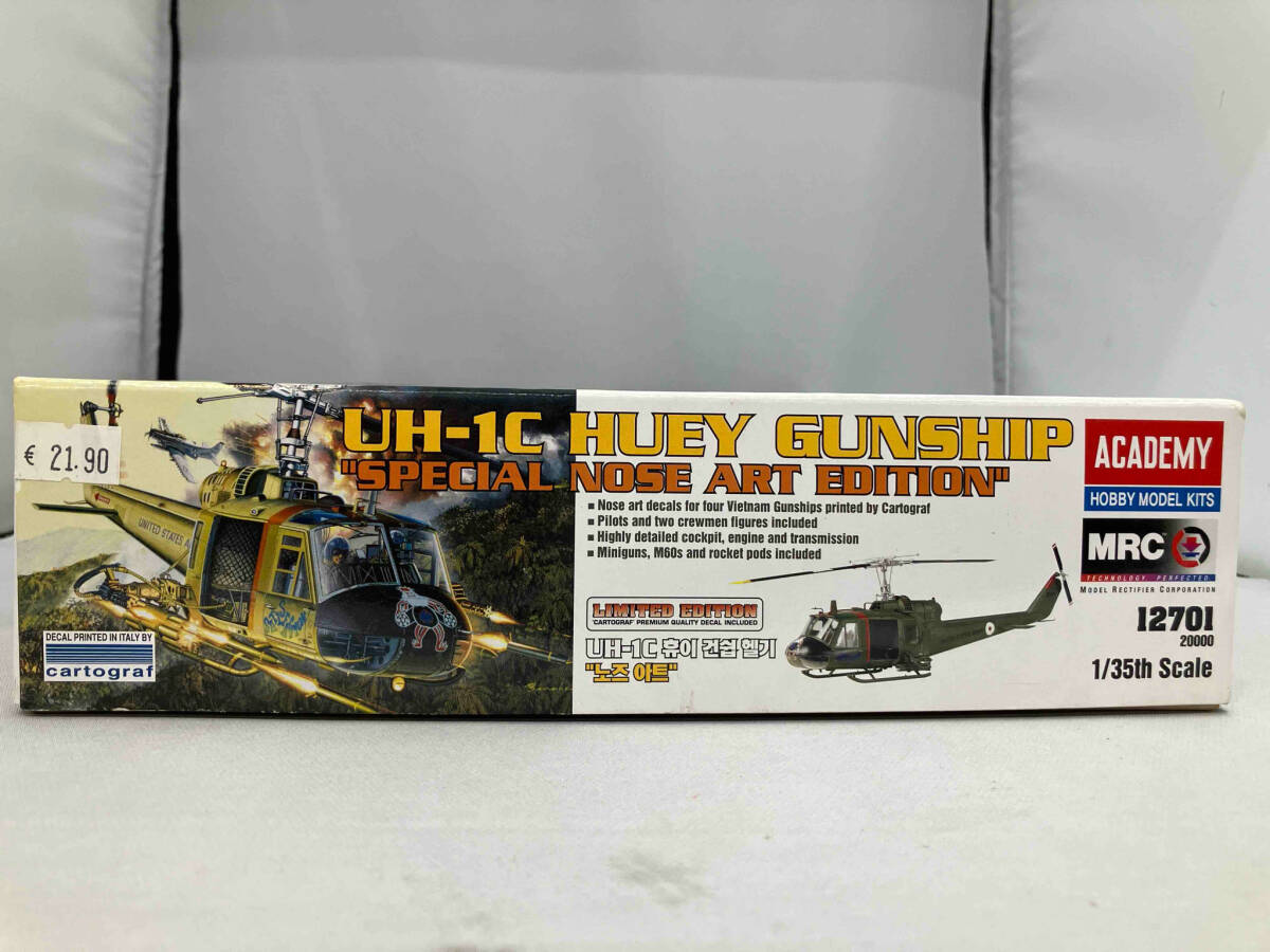  red temi-1/35 UH-1Chyu-i gun sip special nose art edition (27-03-15)