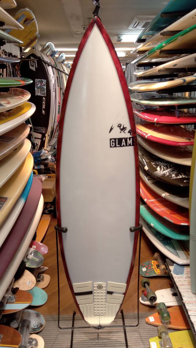 13300円 AUTHEN GLAMS オーセン 5'10” サーフボード FUTURE 13300円 AUTHEN GLAMS オーセン 5'10” サーフボード FUTURE