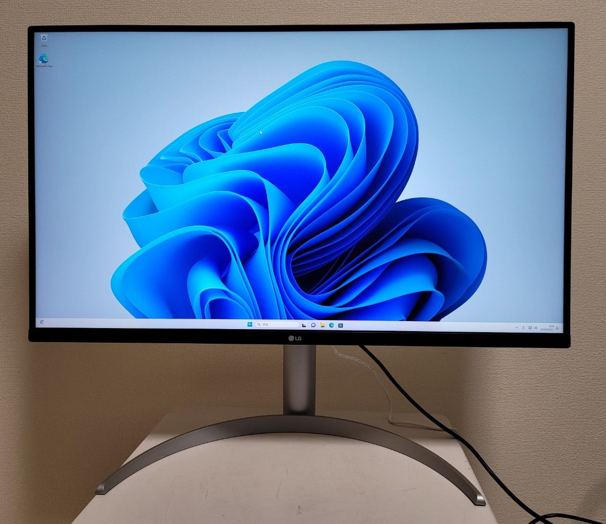 値下げ 超美品 LG 4Kモニター 32UP550N-W 31 5インチ Type-C 値下げ 超美品 LG 4Kモニター 32UP550N-W 31 5インチ Type-C