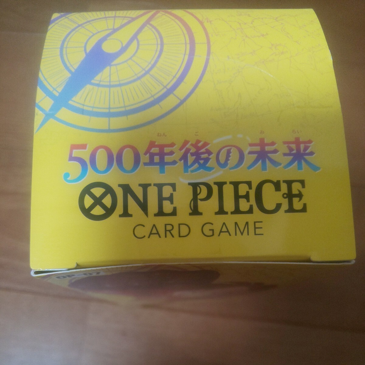 テープ付 新品 未開封 ワンピース カードゲーム 500年後の未来 ONE PIECE 1BOX 24パック カード CARD BOX 500年後 未使用 テープ ルフィ_画像2