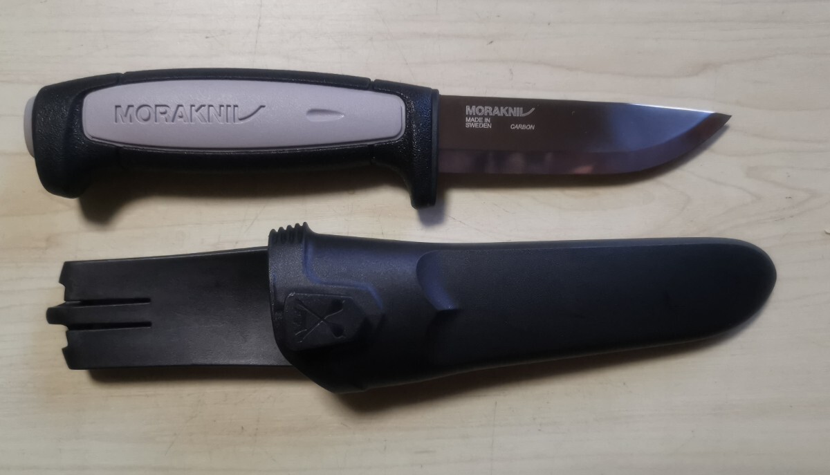 モーラナイフ (Morakniv) コンパニオン カーボン  カナビラナイフ付の画像1