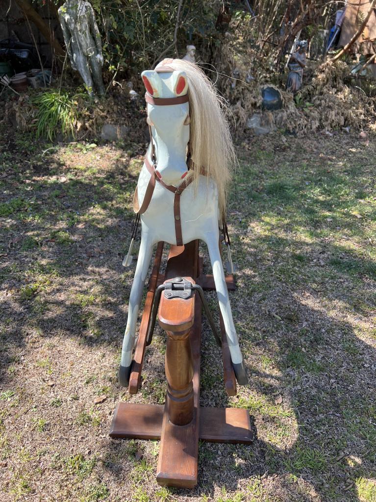  horse wooden horse rocking chair me Lee go- Land locking hose authentic style antique Vintage condition excellent actually . can ride condition store furniture 