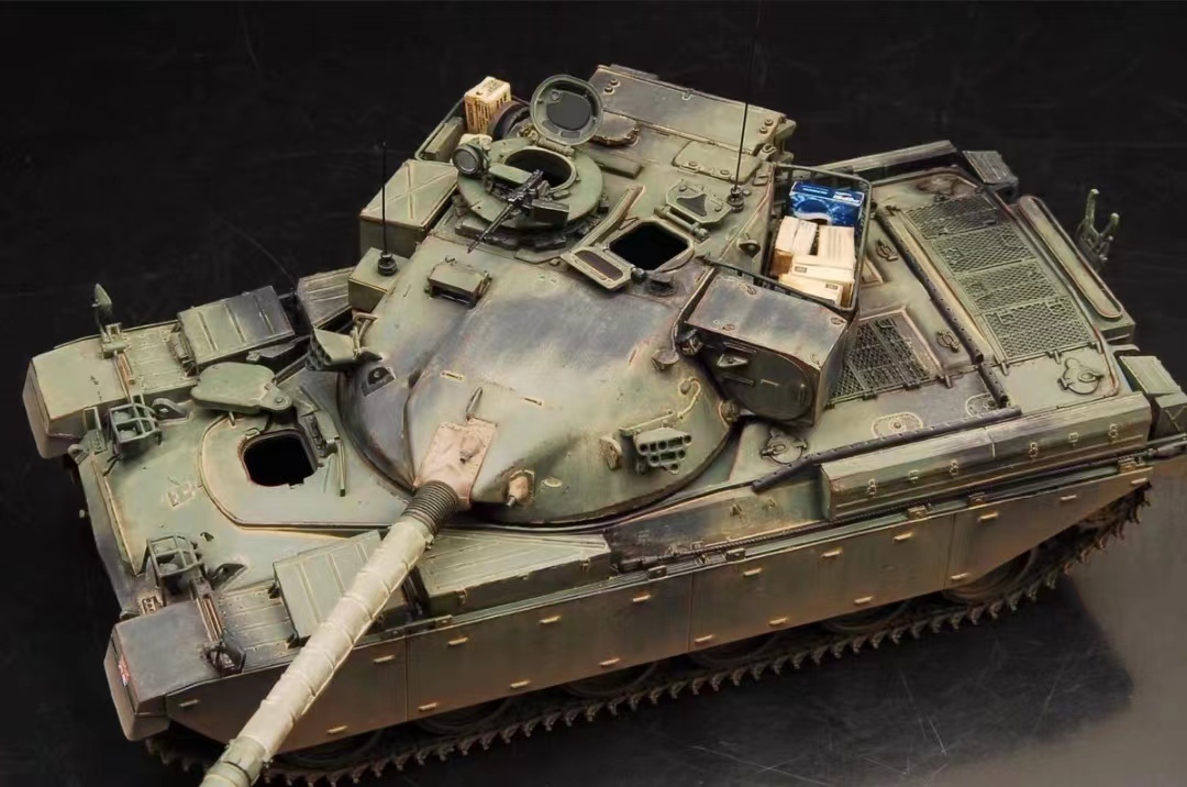 1/35 イギリス主力戦車 チーフテン MK5 組立塗装済完成品_画像4
