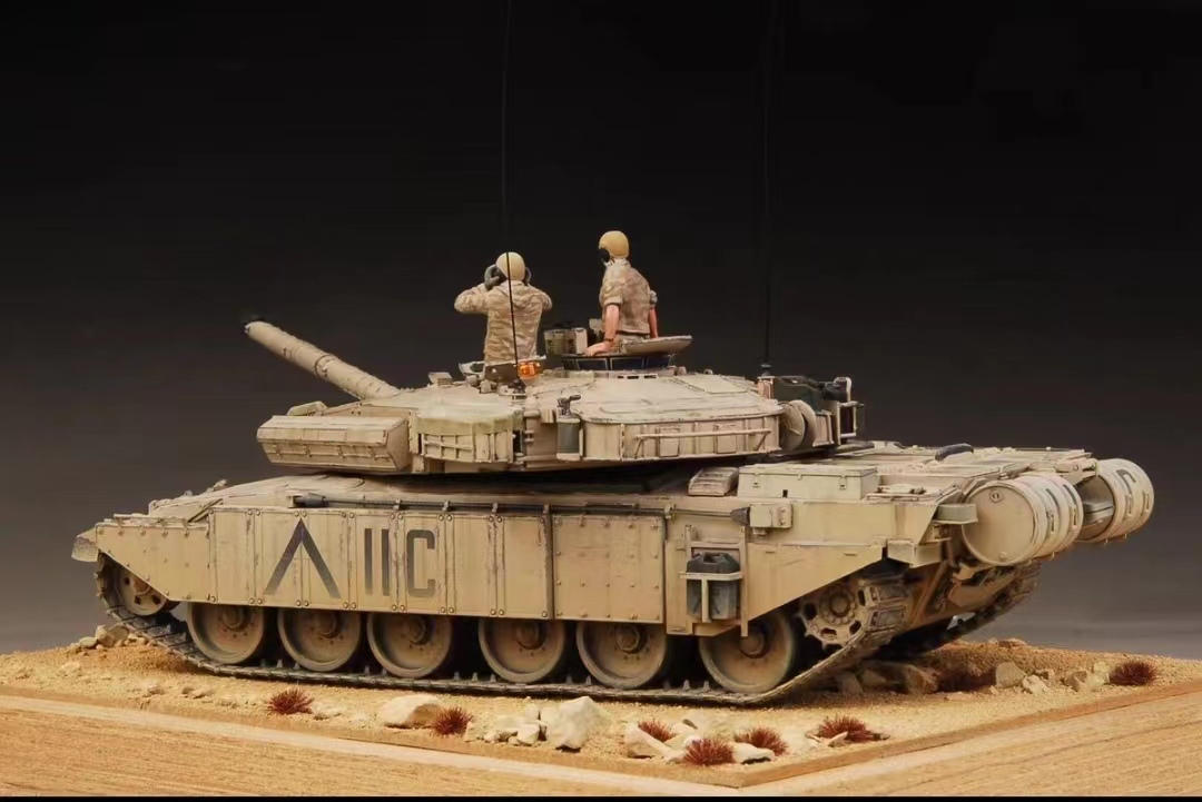 1/35 イギリス陸軍主力戦車 デザートチャレンジャー 組立塗装済完成品_画像5