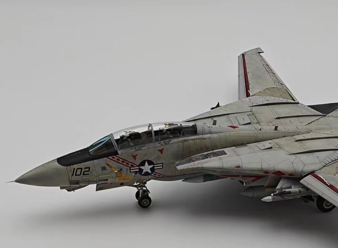 1/48 アメリカ海軍 F-14A トムキャット VF102 組立塗装済完成品 1/48 アメリカ海軍 F-14A トムキャット VF102 組立塗装済完成品