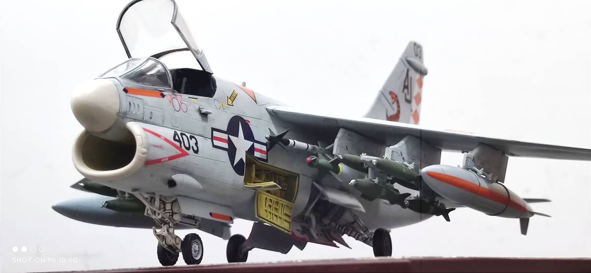 1/48 America военно-морской флот A-7E Corse aII покрашен конечный продукт 