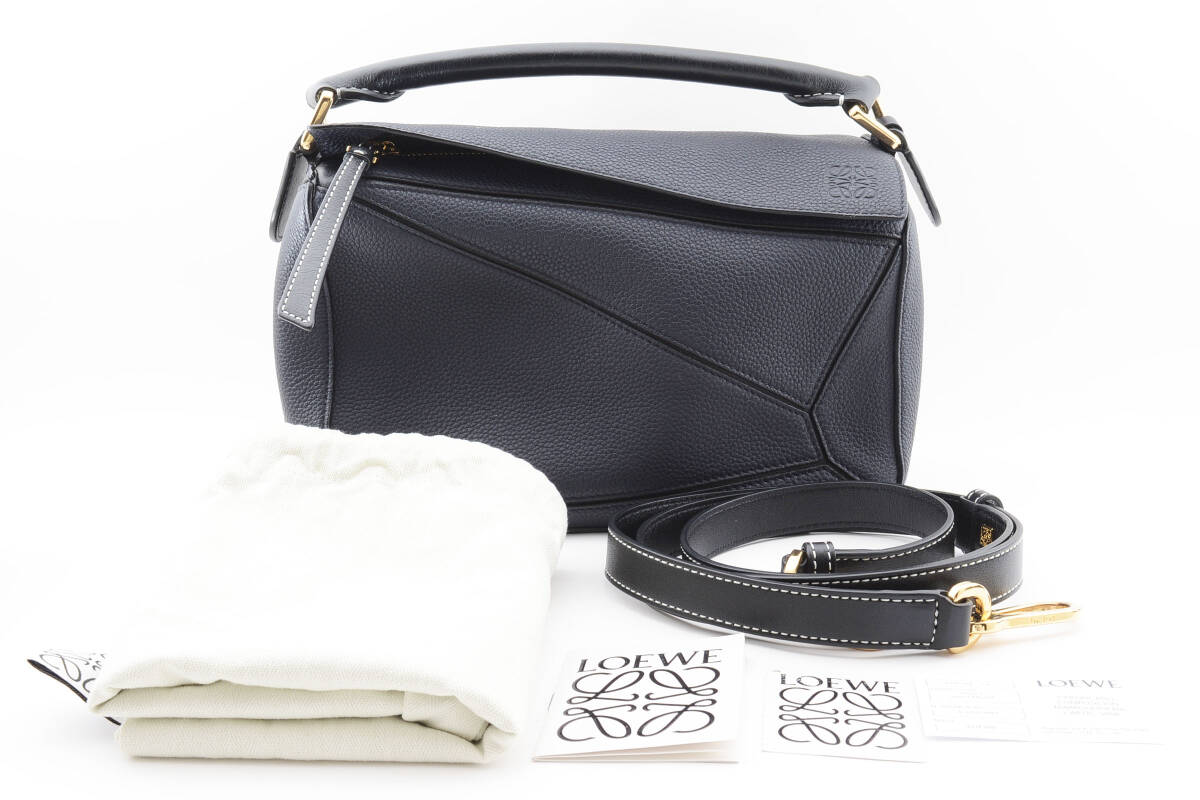 Yahoo!オークション - 外観綺麗・ほぼ新品 LOEWE パズルバッグ Yahoo!オークション - 外観綺麗・ほぼ新品 LOEWE パズルバッグ