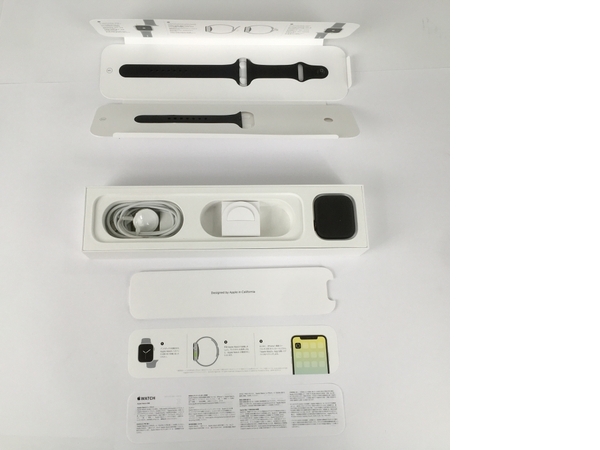 Apple Watch Series 4 GPS セルラーモデル 44mm MTX22J/A アップルウォッチ 元箱付き 中古 Y8494865_画像3