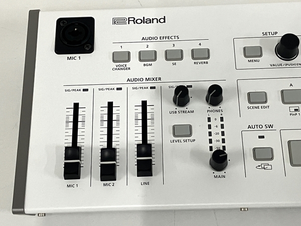 Roland VR-1HD AV -тактный Lee ming миксер Roland б/у хороший B8638553