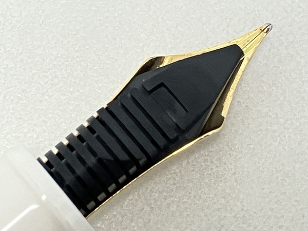 プラチナ万年筆 #3776 センチュリー 万年筆 シュノンソーホワイト 14K M 中字 筆記具 中古 Z8701614_画像6