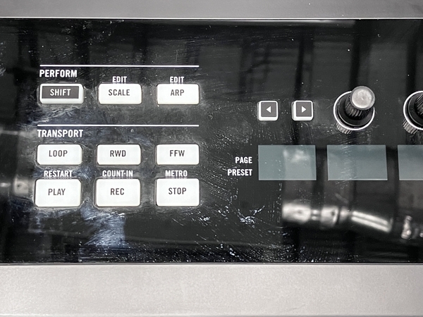【動作保証】Native Instruments Komplete Kontrol S88 MIDIキーボード 88鍵盤 楽器 中古 F8676958の画像6