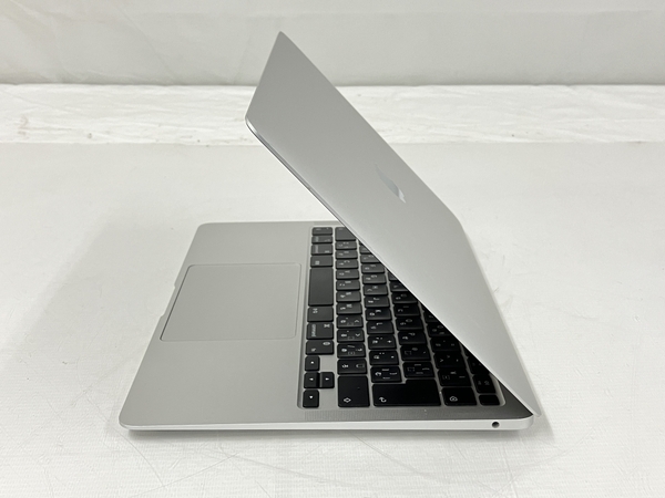 Apple MacBook Air M1 2020 ノート PC 8 GB SSD 256GB Monterey シルバー 訳有 T8515956_画像4