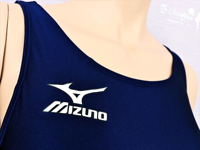 PY2-909◇//新品同様♪MIZUNO♪233001114*ネイビー*胸パッド付きハーフスパッツスイムウエア※一番安価な送料はゆうパケットなら210円♪_画像2