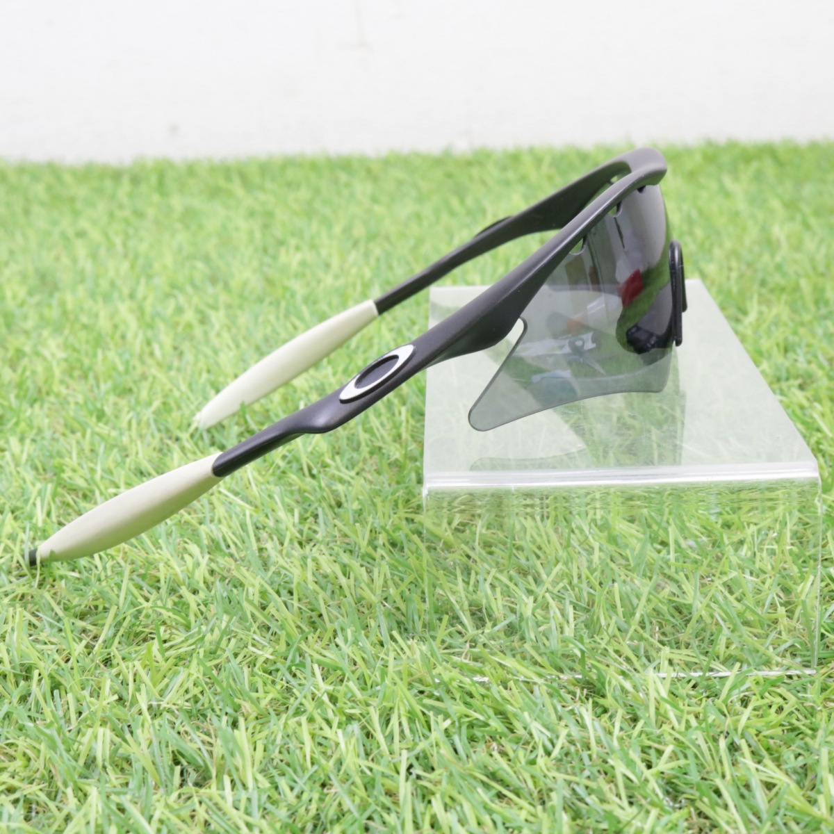 [ пакет имеется ]OAKLEY M FRAME спортивные солнцезащитные очки Oacley белый × черный цвет движение хобби тренировка начинающий mochi беж .n005FCEFR27