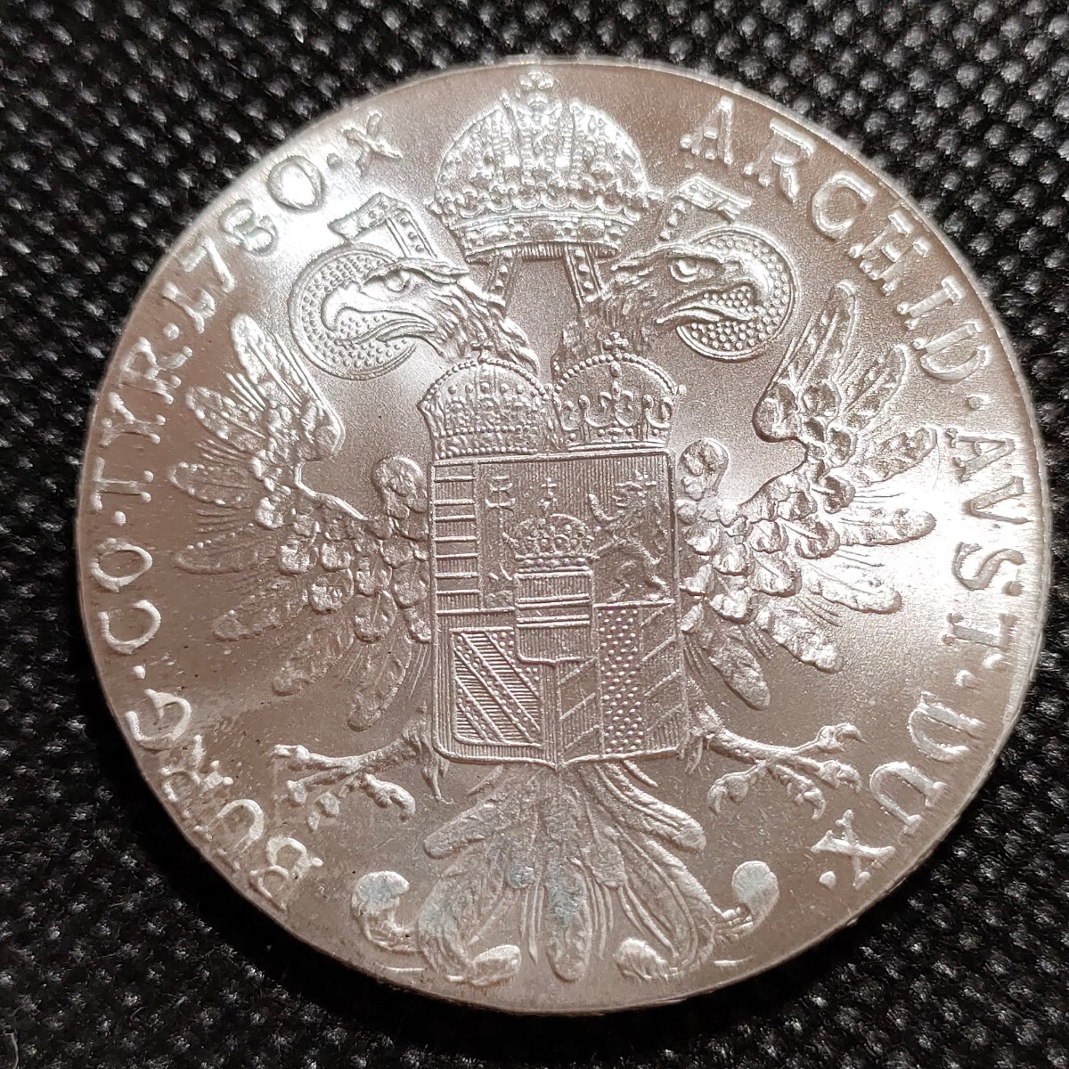 4507 オーストリア マリア・テレジア 約40mm 海外コイン 古銭 アンティーク 貨幣の画像2