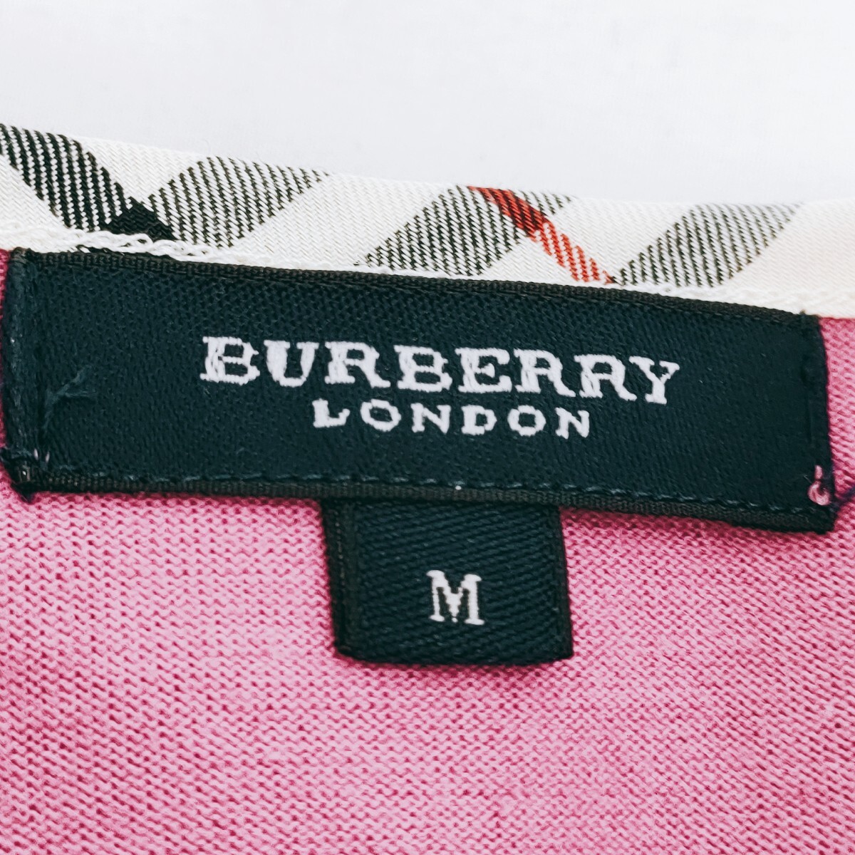 【美品】BURBERRY LONDON バーバリー ロンドン 半袖Tシャツ サイズM シャツ 無地 ロゴ ブラック シャツ Tシャツ トップス カットソー A-1_画像7