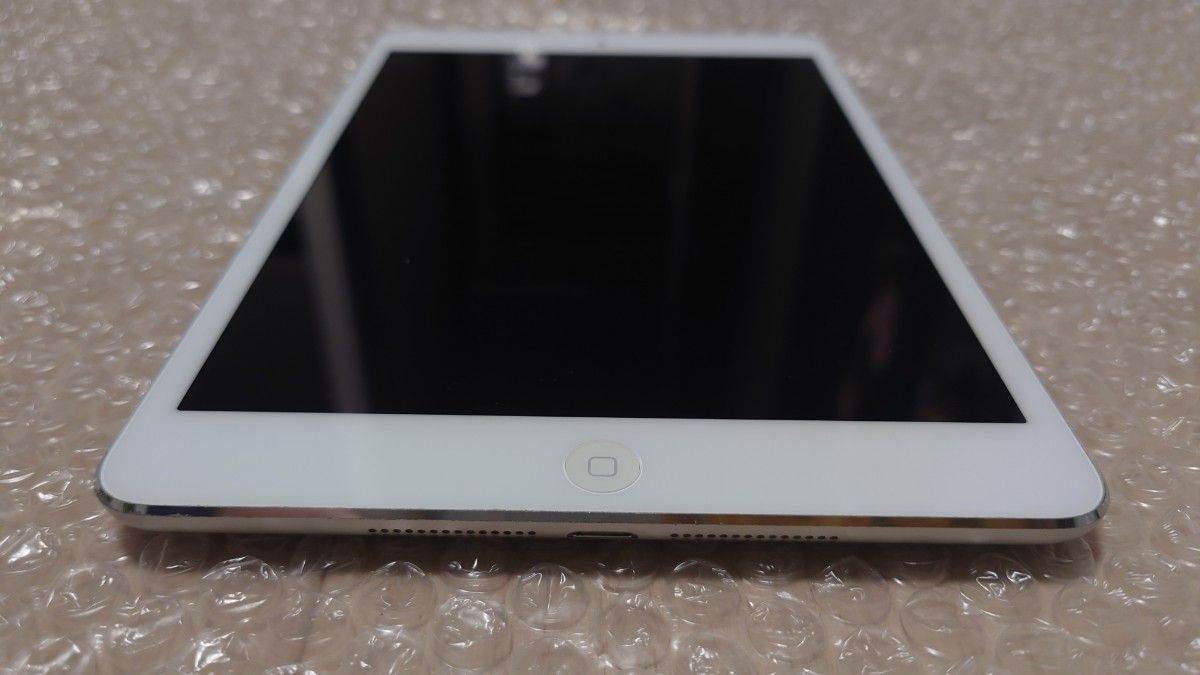 iPad mini2（第2世代）シルバー 32GB