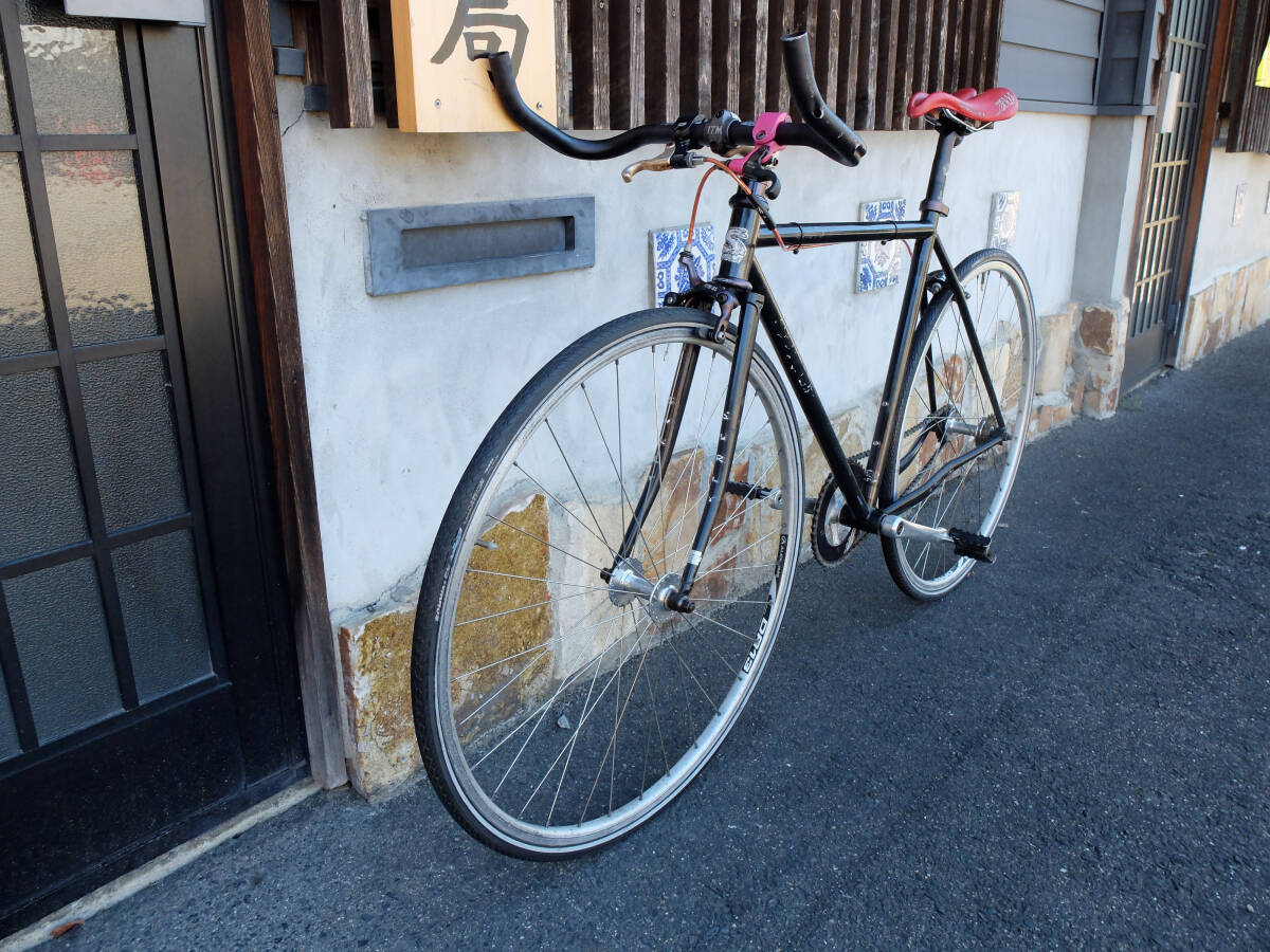  American SURLY SteamRollersa- Lee * steam roller /4130 Kuromori / street riding piste / rom and rear (before and after) brake attaching / fixed-gear . free gear. both cut . hub /700C