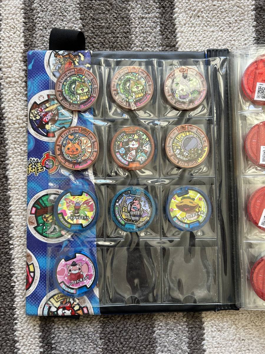 まとめ売り 妖怪メダル 94枚 専用の入れ物付き 妖怪ウォッチ メダル 大量_画像2