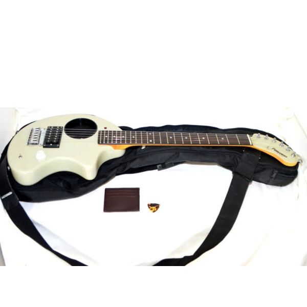 【純正ソフトケース付/極美品】FERNANDES フェルナンデス ZO-3 ゾーさん グレー guitar アンプ内蔵 エレキギター 楽器 ミニギター 2011年製