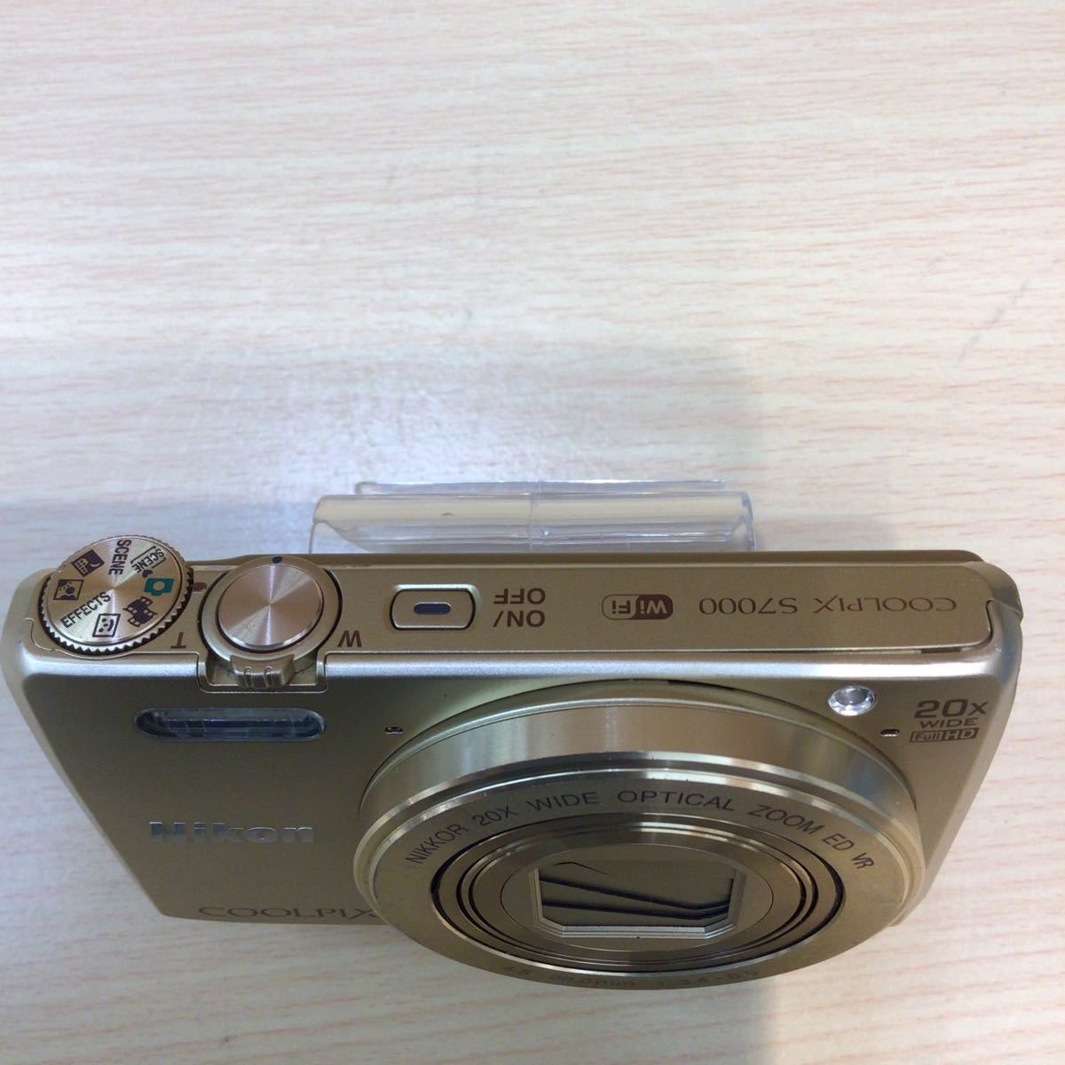 Nikon COOLPIX S7000 ニコン コンパクトデジタルカメラ Wi-Fi _画像2